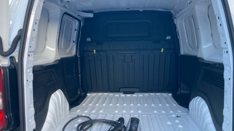 Vauxhall Combo Cargo Combo Electric 100kW Pro 52kWh H1 Van Auto